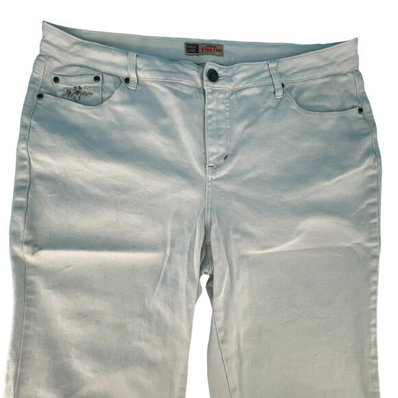 Faded Glory High Rise Capri Cropped White Denim Jeans 20W Embroidered Pockets - Picture 3 of 14